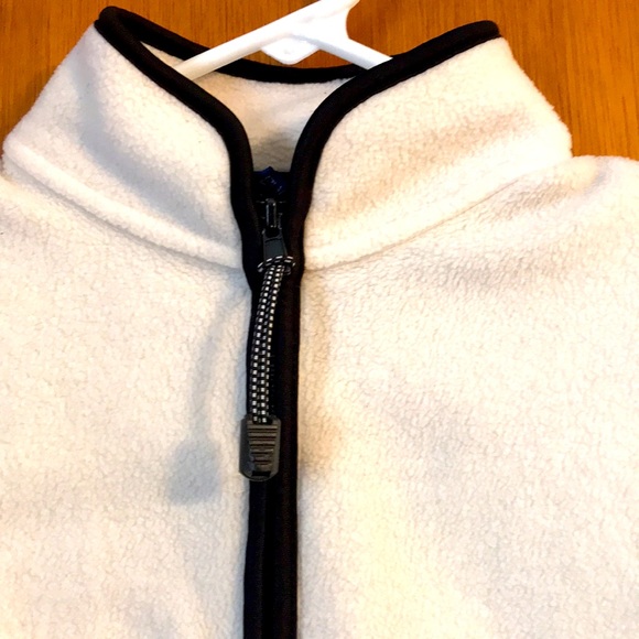 Catalina ladies ivory & black vest.Zip front with two side pockets. - Picture 3 of 5